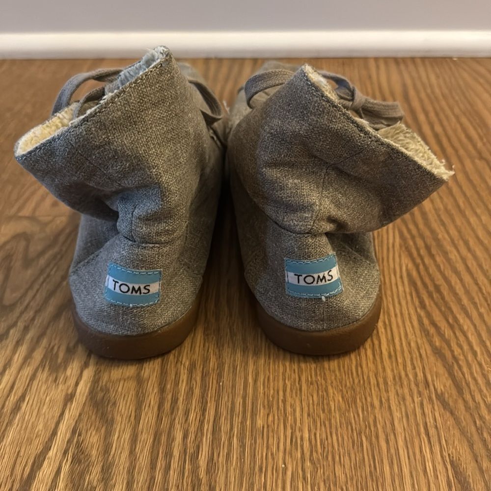 Toms Ankle Boot - Picture 3 of 5